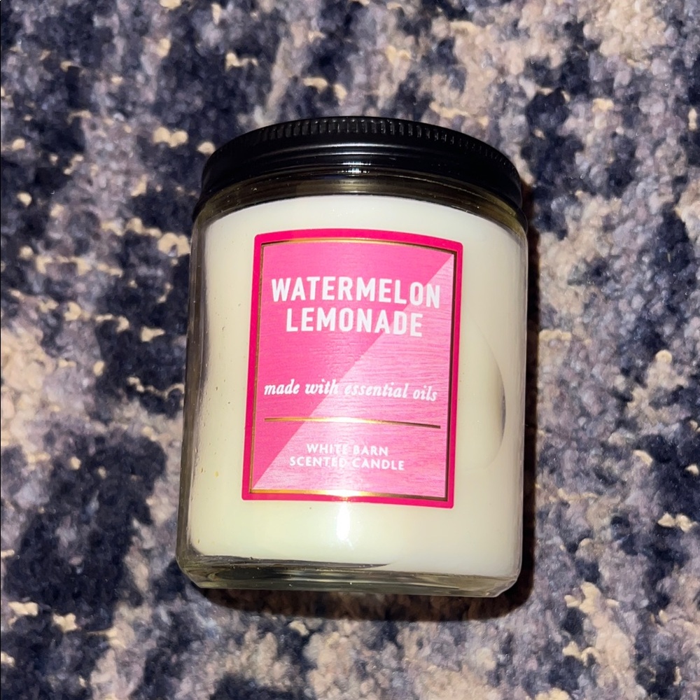 White Barn Cream Scented Candle Bath & Body